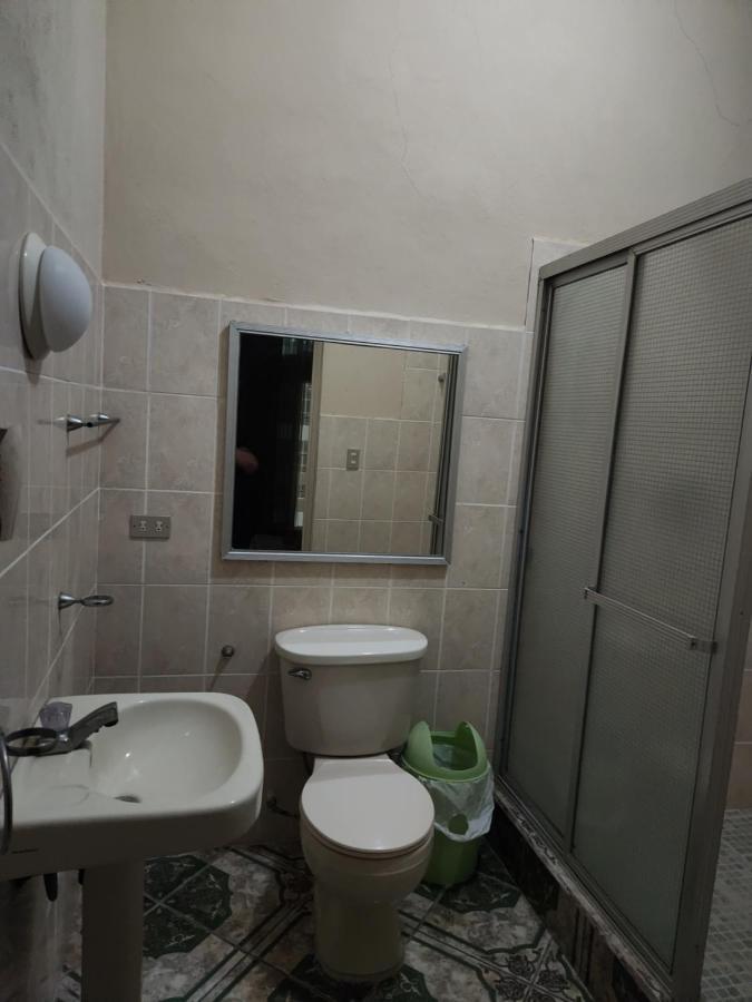 Hotel Casa De Don Francisco 弗洛勒斯 外观 照片