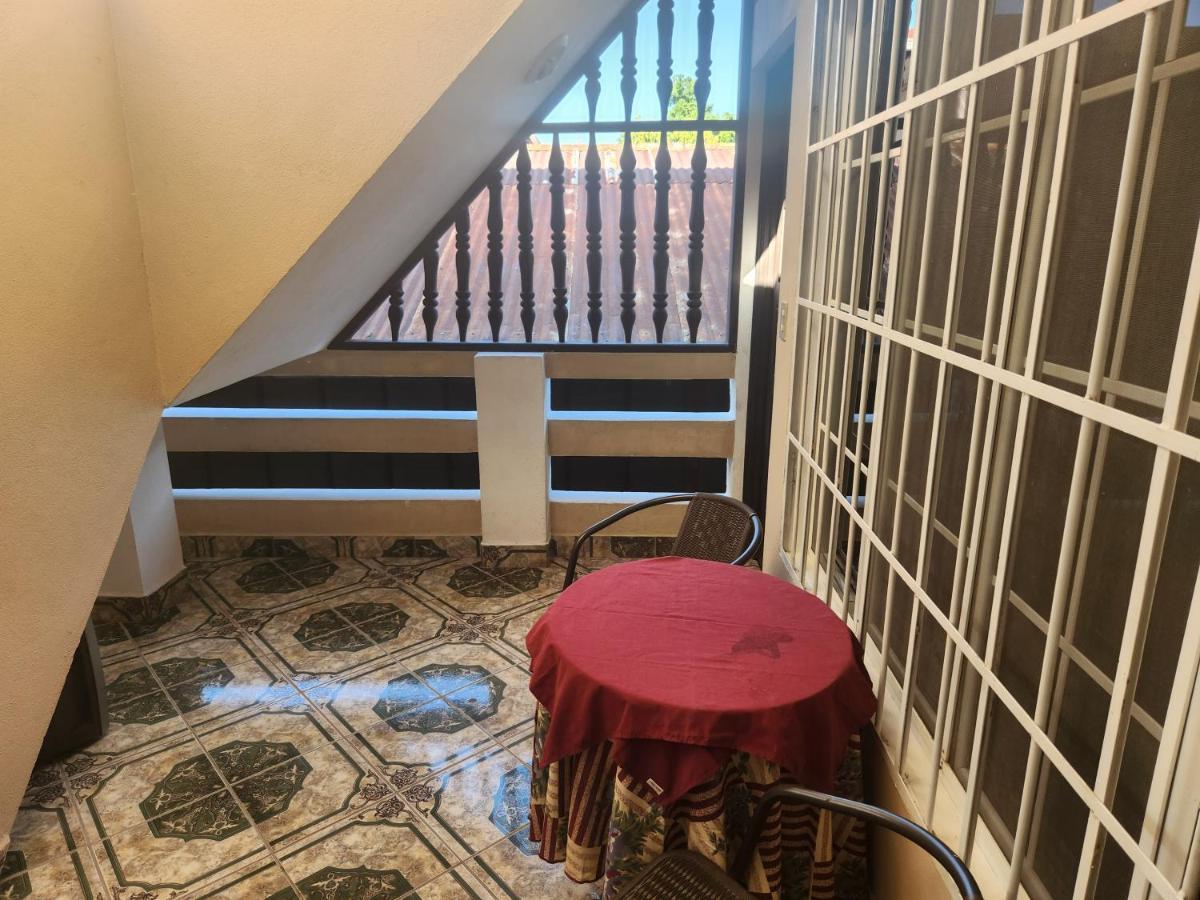 Hotel Casa De Don Francisco 弗洛勒斯 外观 照片